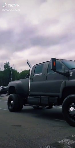 #ironhide #transformers #gmc #duramax #diesel #heavy #theskynetteam #pennsylvaniamafia #pamafia #nsb #truckgang #hoodhicksgarage