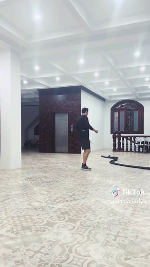 Effective Battle Rope Exercises for Fitness Enthusiasts