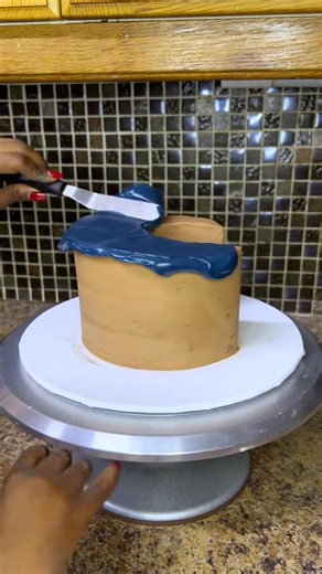 3.4K views · 90 reactions | Send this to your cake maker so they get your sun and moon order right! Here’s a more in depth tutorial on how to make my viral sun and moon cake design ✨ #Amazing #cakedecorating @topfans | Cake Art | Facebook