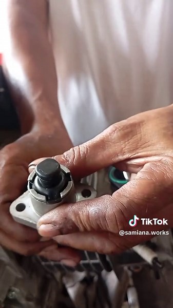 How to Install a Motorcycle Tensioner: Step-by-Step Guide