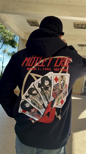 Motley Crue Rock Band Shirt – Show Your Love!