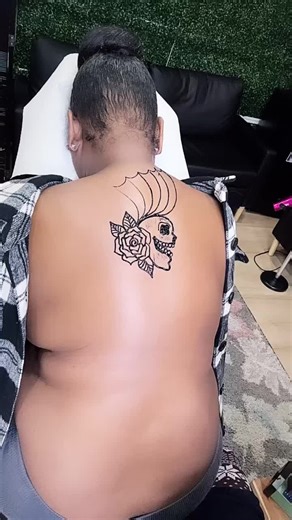 Exploring Stunning Body Art and Henna Vibes