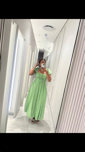 Choose the Perfect Christmas Dress for Summer