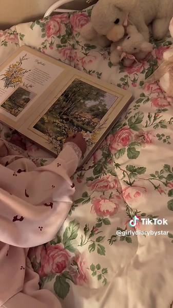 A small glimpse into her night routine🎀 #princesscore #princessaesthetic #bedchamber #princessbedroom #princessbed #girlydiaries #princessnight #princessnightroutine #coquette #coquetteaesthetic #coquettecore #coquettegirl #coquetteroom #dollette #dolletteaesthetic #dollettecore #dolletteroominspo #dolletteroom #dolletteprincess #dollettecoquette #shabbychic #girlynightroutine #romanticprincess #princessroutine #cinderella #cinderellaaesthetic #dreamyaesthetic #vintageroom