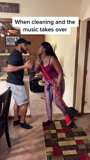 When you got the right music playing the whole house is getting cleaned! #whitneyhoustonchallenge #fyp #cleanbandit #whitneyhouston #cleanhouse