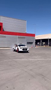 Nuestros amigos de @wurthchile 🧰 nos recibieron en su casa matriz y pudimos compartir con su gran equipo de ventas 🦾 que al igual que nosotros va con todo esta temporada 2026 🏁 #wurth #rally | Team Rosselot Rally