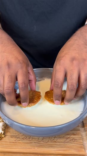 Homemade Iced Oatmeal Cookies 🍪 Who else used to eat the iced oatmeal cookies from the grocery store? Once they got a little stale and chewy they were undefeated! Enjoy this homemade version, perfect for Christmas! Full Ingredient list: 2 sticks butter softened ¼ cup granulated sugar ¾ cup packed dark brown sugar 1 extra large egg 1 teaspoon vanilla extract ½ teaspoon almond extract 1½ cups all-purpose flour 1 teaspoon baking soda ½ teaspoon salt 3 cups old fashioned oats @quaker For glaze: 1/2