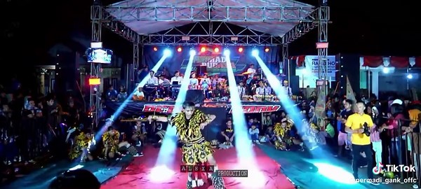 Membalas @yogiiardiansyah14_ minat DM barang bagus😂 #permadibudaya76 #klaten24jam #gandamanagedruk #gedrukmagelang #jaranantiktok #fyp