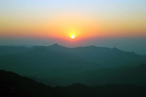 Princeton geochronologists, paleontologist investigate interplay of Volcanism, Impacts and Mass Extinctions with field work in India’s Deccan Traps