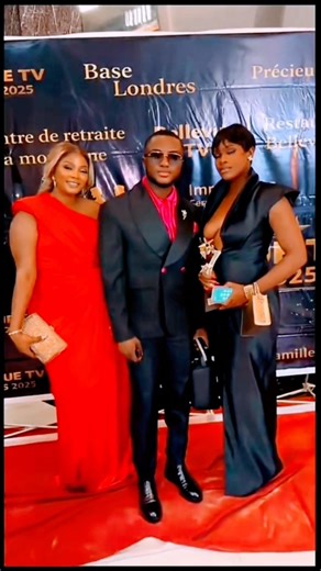 Look des filles & garçons lors de la soirée de gala Bellevuetvawards