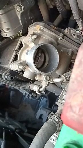 How to clean throttle body #throttlebody #clean #mechanic #automotive #engine #automobile #viralreelschallenge | Hybrid Repair Service & Car Solution