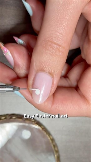 Easy Easter DIY Nail Art