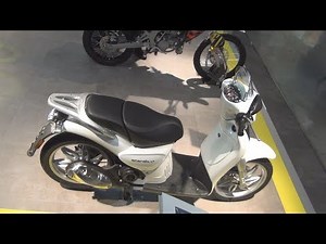 Scarabeo 50 4T4V (2017) Exterior and Interior in 3D