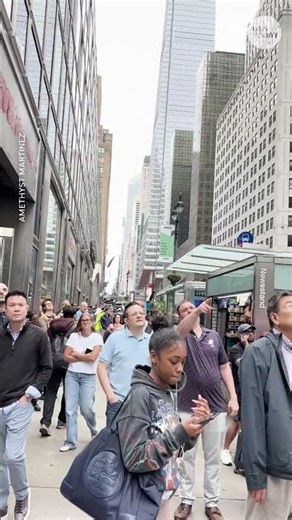 NYC building at risk of collapse, hundreds evacuated