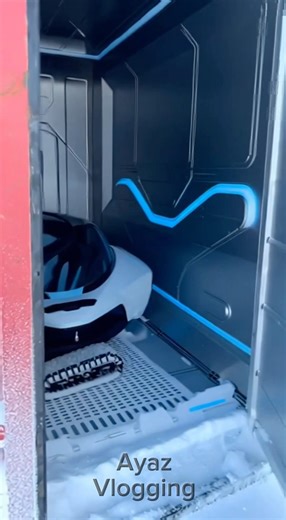 Container me futuristic snow car mila 😱😱 #viral #shorts #youtube #youtubeshorts #trending