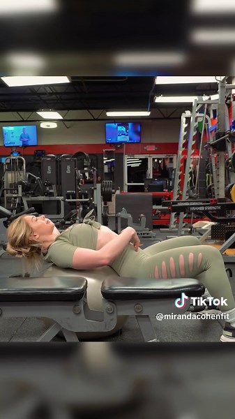 Proper Technique for Physio Ball Crunch | Form Tips, Abs, Core