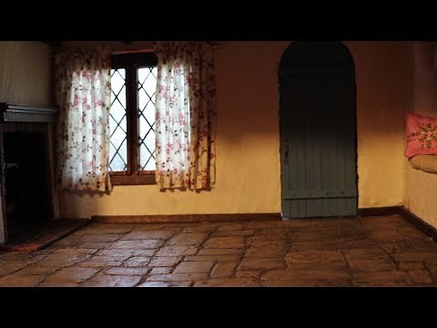 Dollhouse Tutorial - Make perfect curtains with this homemade pleater