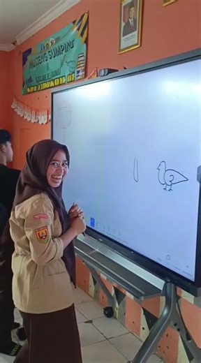 Mengenal Papan Interactive Flat Panel dengan menarik