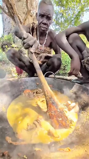 African Hunters Cooking and Eating in the Wild After the Hunt 😲 #shorts
