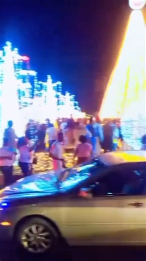 Prince Isaac Fayose on Instagram: "See Aba o😮😮😮 Our people are so used to poverty that ordinary vhritmas light 💡 is a big deal 🤣🤣🤣"