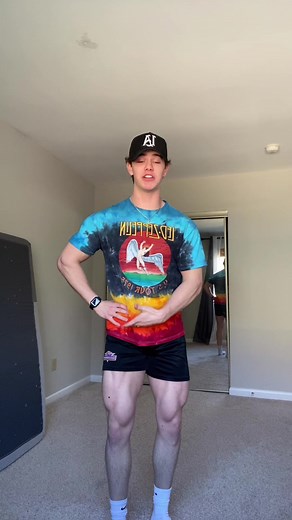 Hoochie shorts are in 😎 #gym #gymtok #legday #shortshorts #quads