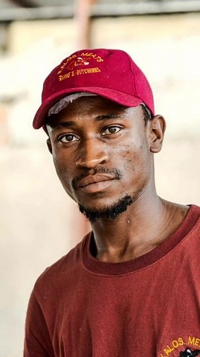 Should men smile in photos? #streetsofharare He served me with a smile though, kalos meats butcheries. abbatoir and farms #streetportrait #streetphotography | Jabulani Mabaya