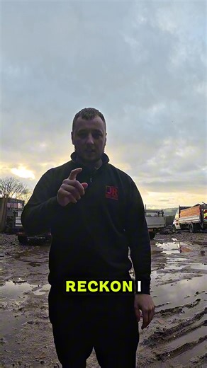 At J.R. Scaffolding, we don’t just throw gear on the wagon — we load with a system. Boards, lifts, fittings — all stacked in order, weight distributed properly, and secured safely. That means quicker unloads, safer handling, and a smoother start on site. Preparation is everything. A well-loaded lorry sets the tone for the whole job. There’s a right way to do it. This is ours. 👊 #JRScaffolding #Scaffolding #ConstructionLife #SiteEfficiency #BuiltOnStandards