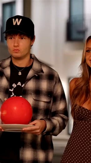 @clip.sanctuary on Instagram: "#PopTheBalloonGameRealityTVEmotionalRollercoasterDatingShowDramaFirstImpressionsViralMomentsVibesVillaGameOn The 'Pop the Balloon' game kicks off with a bang! Witness the first shocking choices, emotional explanations, and candid confessions as contestants decide Bella's fate."