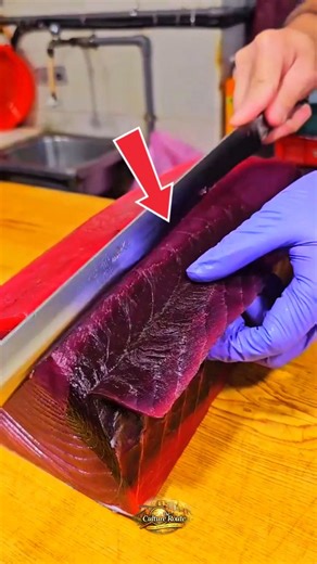 China’s Famous Tuna Fish | Why Is It So Expensive? 🐟😳 #chinesefood