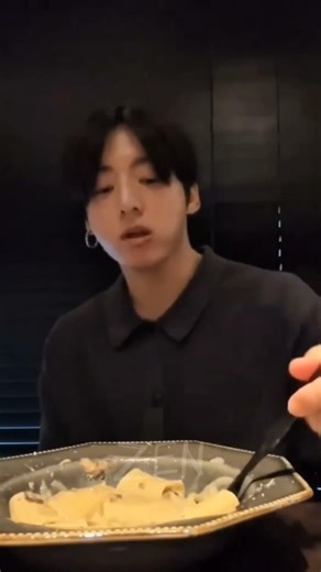 jungkook cooking skills is now increase 😌 Jungkook live Hindi dubbed #bts