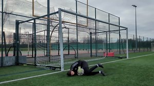 Goalkeeper Confidence: Simple Steps to Master Safe Diving