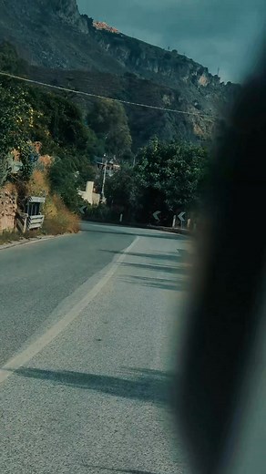 "Design tip: Using wood in strategic areas can enhance sharpness and realism. It’s all about texture and contrast!" - "Wood isn’t just warm—it’s powerful. Use it to sharpen your visuals and make your work pop." #castorinatechnique #taorminalives #passionwithoutborders #emotioninminiature | Gino Castorina