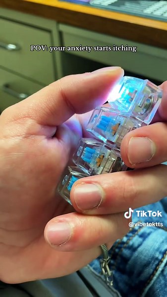 This keyboard fidget will keep your hands busy #fidgettoys #stressrelief #toys #keyboardasmr #giftidea