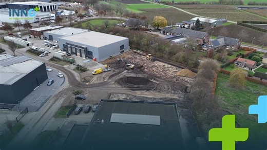 𝐁𝐢𝐠 𝐧𝐞𝐰𝐬 𝐚𝐭 𝐈𝐧𝐧𝐨 ! 🚀 𝐖𝐞 𝐚𝐫𝐞 𝐞𝐱𝐩𝐚𝐧𝐝𝐢𝐧𝐠, 𝐪𝐮𝐢𝐭𝐞 𝐬𝐢𝐠𝐧𝐢𝐟𝐢𝐜𝐚𝐧𝐭𝐥𝐲. Our production site is getting a new hall measuring almost 2,000 m². This will double our production capacity! 💪 This is necessary because demand for our air washing, heat recovery and cooling systems continues to grow. In the United Kingdom and far beyond. With this expansion, we are literally building the future of sustainable and energy-efficient livestock farming. 🌱 At the same time, w