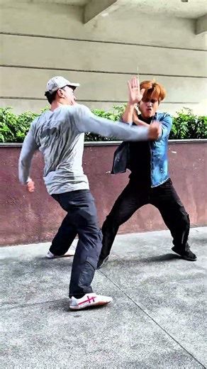 Self-Defense Tutorial [125] #NamHuynhOfficial #martialarts #selfdefense