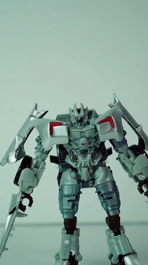 Transformers Dark of the Moon: Autobot Sideswipe Toy Review