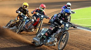 Speedway-GP in Teterow - "Was für ein Auftakt!" Kai Huckenbeck gewinnt ersten Lauf im Fotofinish