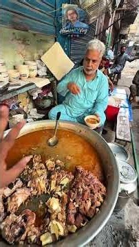 Cheapest breakfast “maghaz paaye” from the smallest shop food street #food #shorts #trending