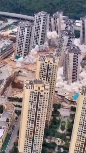 Leo Kearse - Chinese property is literally collapsing....