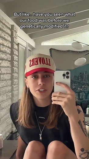 Bananas used to look so weird! 👀 #reels #geneticallymodified #food #funfacts #lifefacts | onlyjayus