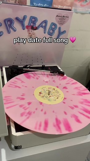 #PLAYDATE love thos song sm #melaniemartinez #melaniemartinezmerch #melaniemartinezmerchcollection #merch #merchandise #singer #fy #fyp #foryou #fypシ゚viral #foryoupage