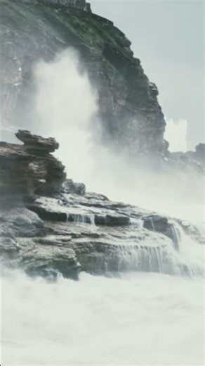 Nature’s Power – Waves vs Cliffs