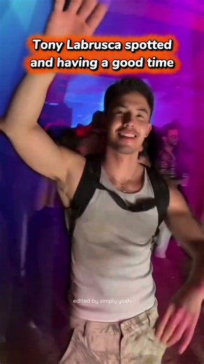 Tony Labrusca spotted and having a good time #tonylabrusca #spotted