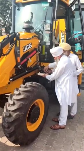 New JCB 😍🚜#automobile #jcb #tractor #farming