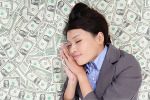 17 Ways to Make Money While Sleeping (Passive Income 2023)