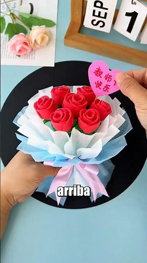 How to Make a Bouquet with Play-Doh 😍