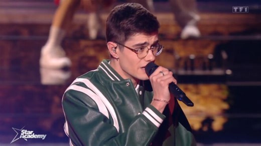 "En France, on fait difficilement mieux" : Axel Marbeuf (Star Academy) émoustillé par un chanteur français, il lui envoie un gros message subliminal - Télé 2 Semaines