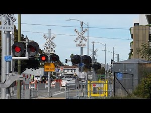 VTA 927 Light Rail | S Bascom Ave. Railroad Crossing, San Jose CA & New Inactive Pedestrian Signals