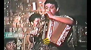 745K views · 27K reactions | Hacía lo que podía cantando | Clases De Acordeón Vallenato | Facebook