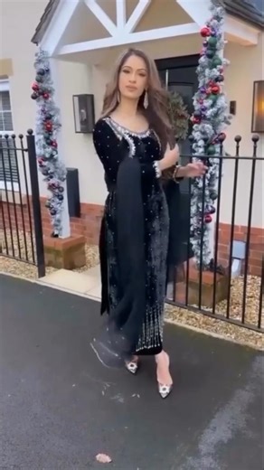 Designer Lace Suit 🥰💋👌#shortvideo #blacksuit